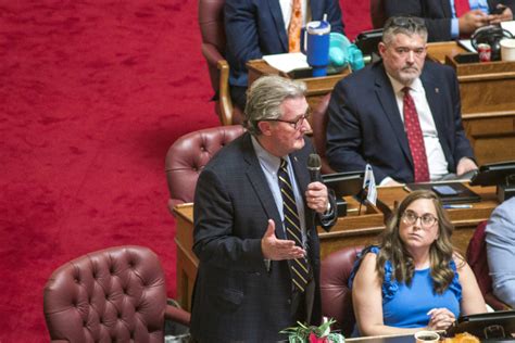 Rep. Robert Craven steps down as House Judiciary chairman, will not ...