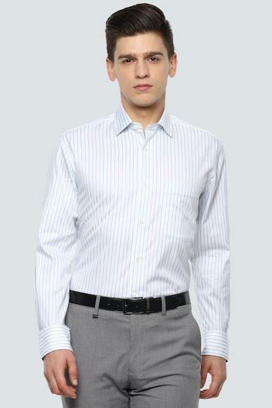 Buy Men White Classic Fit Stripe Full Sleeves Formal Shirt Online ...