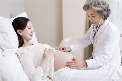 孕17周胎儿腹部位置示意图，宝妈表示这个样子太真实了 - 孕小帮