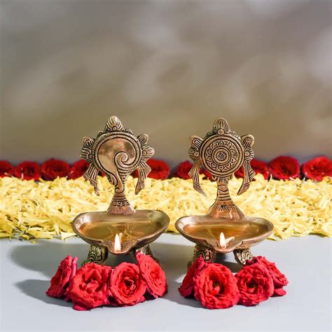 Shankha Chakra Brass Oil Lamp (Set Of 2) – Samskara Home