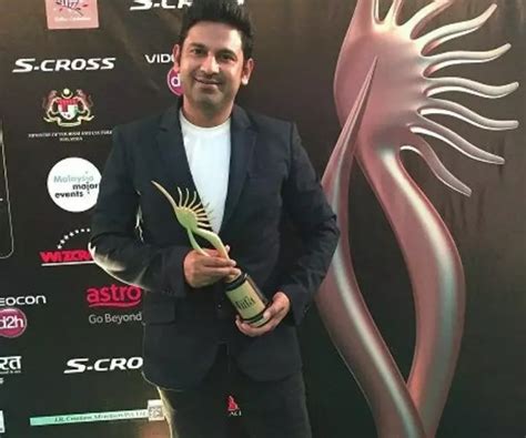 Manoj Shukla, Om Raut Receive Death Threats By The Karni Sena