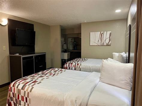 RED ROOF INN & SUITES JACKSON - RICHLAND - Hotel Reviews, Photos, Rate ...