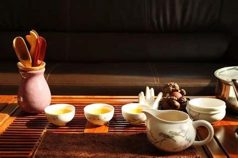 早上喝茶好吗 每天喝茶的最佳时间-润元昌普洱茶网