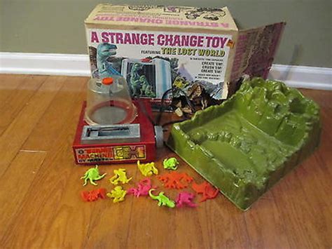 Strange Looking Box Machine 的图像结果