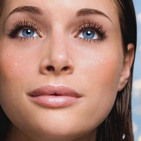 How to identify and repair different kinds of hair damage | Vogue India