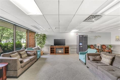 Menlo Manor Senior Apartments, Edison, NJ Low Income Housing Apartment