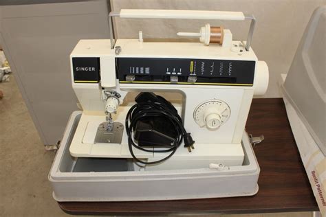 Singer Model 6212C Sewing Machine 的图像结果