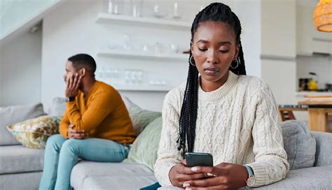 7 Common Reasons for Emotional Unavailability - lifeberrys.com