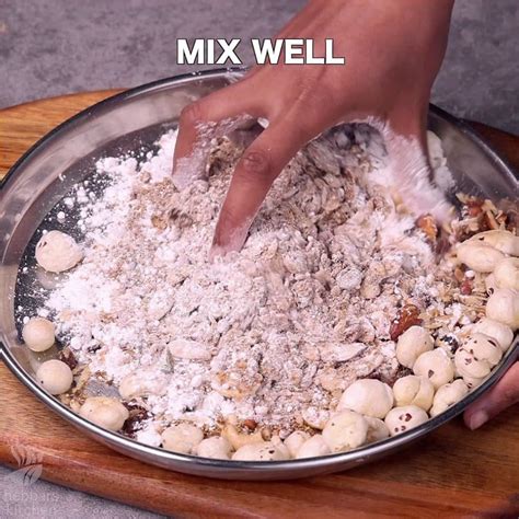 पंजीरी रेसिपी | Panjiri in hindi | धनिया पंजीरी जन्माष्टमी स्पेशल