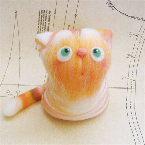 Валяние из шерсти - игрушки коты от fingtoys / Техника валяние из ...