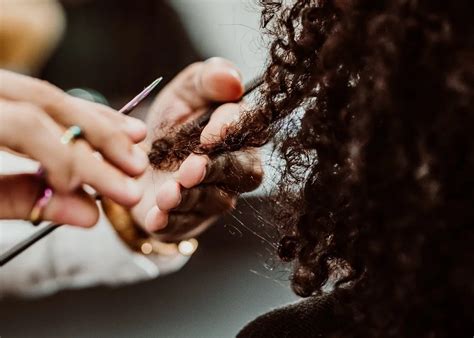 How to Avoid Pyramid Head? 5 Easy At-Home Fixes for Triangle Hair