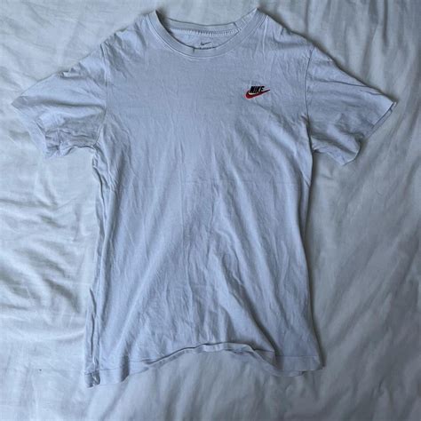 white nike tee size: mens medium - Depop