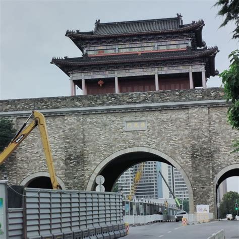 【携程攻略】南京阅江楼景点,阅江楼是南京第一名楼，位于狮子山上，长江之滨，与武汉的黄鹤楼、岳…
