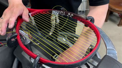How to String.a Racket Using X Stringer XLT 的图像结果