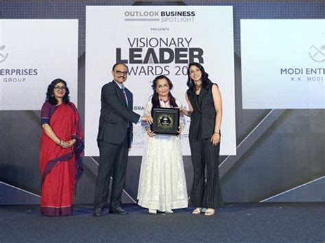 Bina Modi Honoured with "Most Inspiring Woman In Business" Award at the ...