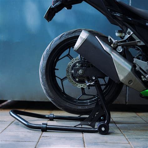 Universal Paddock Stand Spool Type – 66Bhp