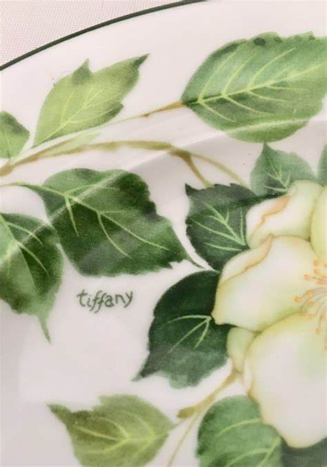 Vintage Italy Brunelli "Tiffany" Dinner Plates, Set of Four at 1stDibs | brunelli plates made in ...