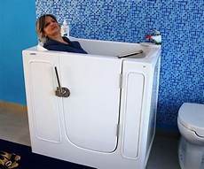 vasca con apertura laterale piccola vasca con apertura laterale per anziani e disabili vasca con apertura laterale piccola vasca con apertura laterale per anziani e disabili