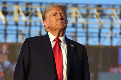 Donald Trump Fact-Checked by Laura Ingraham During Fox News Interview ...