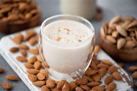What is the best milk substitute? Here are 9 healthy milk alternatives