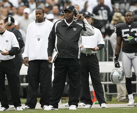 Football Coach 的图像结果