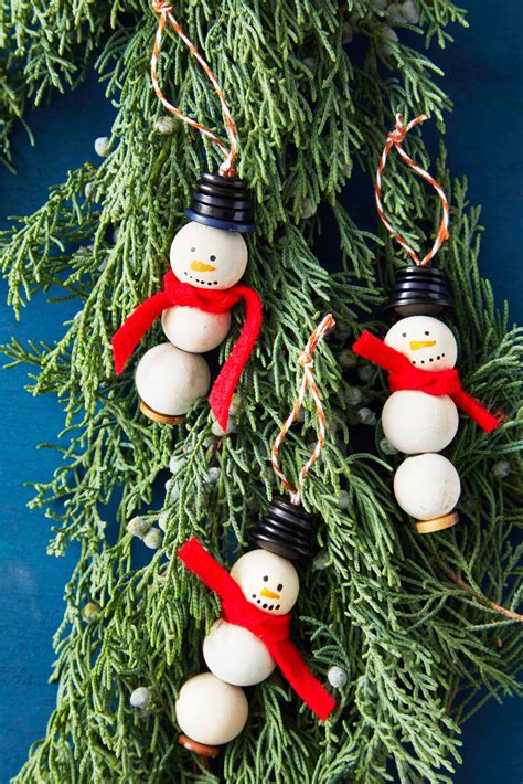 87 Easy DIY Christmas Crafts for Adults to Make in 2023