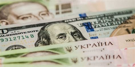 Курс гривны укрепился после недели спада - доллар и евро снова начали ...