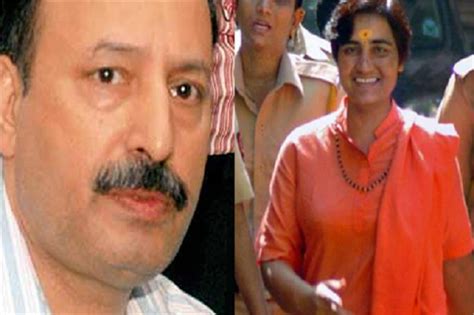 कसाब को पकड़ने वाले हेमंत करकरे की शहादत पर बोली साध्वी प्रज्ञा- उसे ...