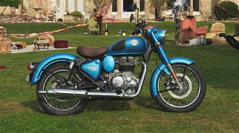 Royal Enfield Classic 650 is available in 4 Colours in India | Times Drive