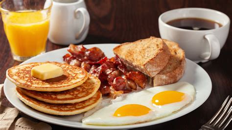 All The Fast-Food Restaurants That Offer All-Day Breakfast ...