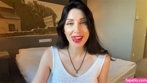 Liza Virgin nude photo #0037