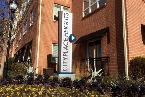 Exclusive Identity Monument & Blade Signage | Robinson Creative Inc.