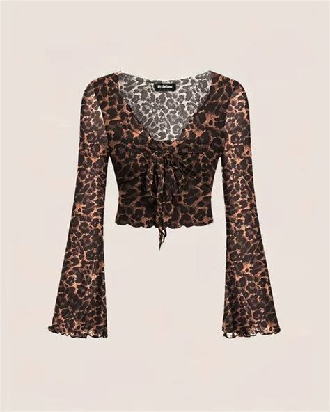 V-Neck Slim Fit Leopard Print Bell Sleeve Crop Top – Littlebox India