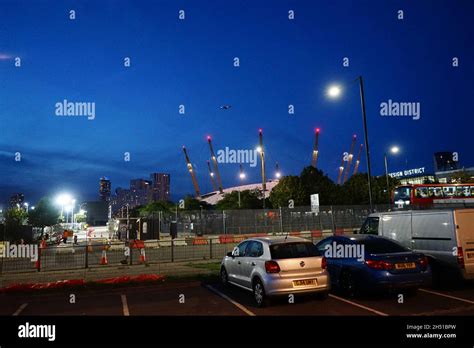 O2 London Car Parking 的图像结果