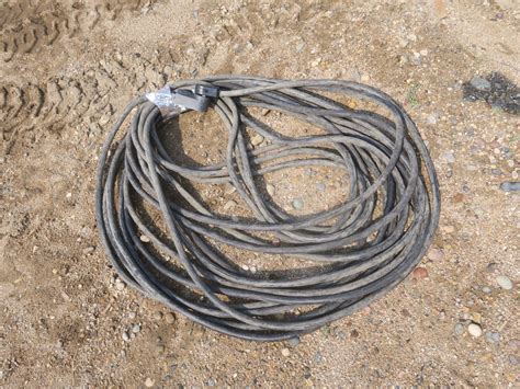 Heavy Duty 125ft 240 Volt extension cord - Schmalz Auctions