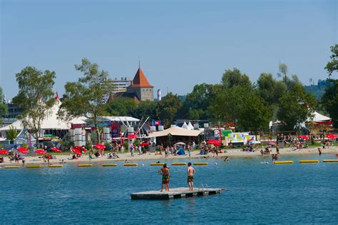 Naked People At Beach Photos, Download The BEST Free Naked People At ...