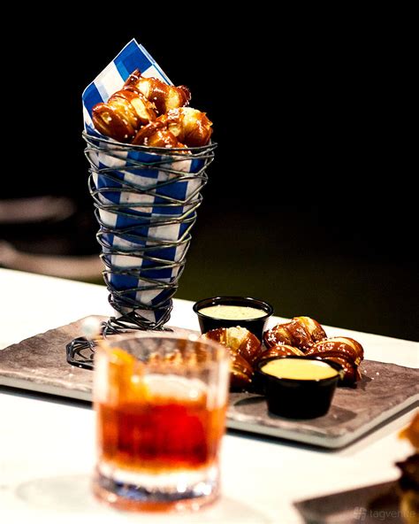 Crush It! Sports Lounge Venue Rental in Grapevine, TX | Reviews, Photos ...