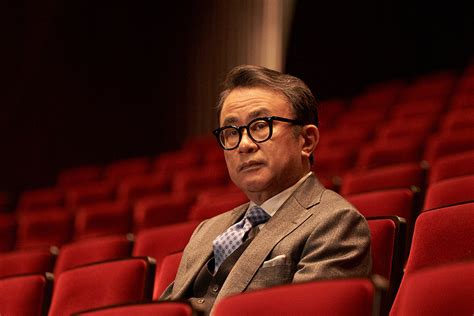三谷幸喜の仕事流儀「制約を受けたうえで、面白いものを作る」 | Lmaga.jp