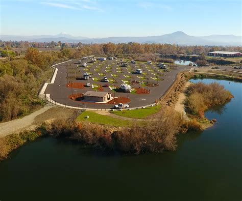 2017 - Jackson County Parks - SO RV Park - Right Side - Crater Lake ...