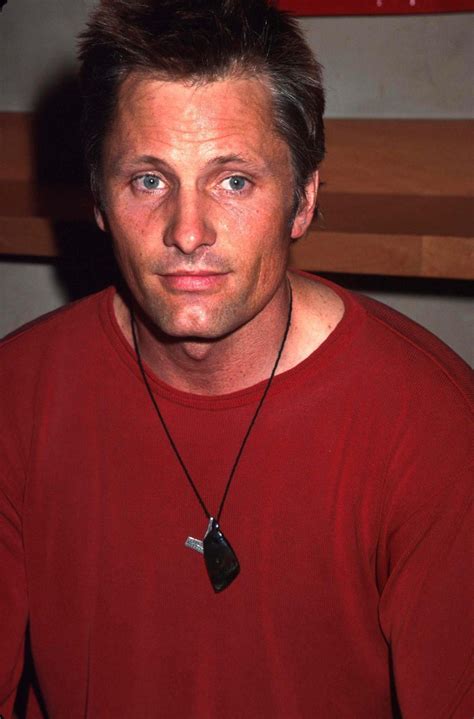 VIGGO MORTENSEN | Viggo mortensen, Young johnny depp, Johnny depp