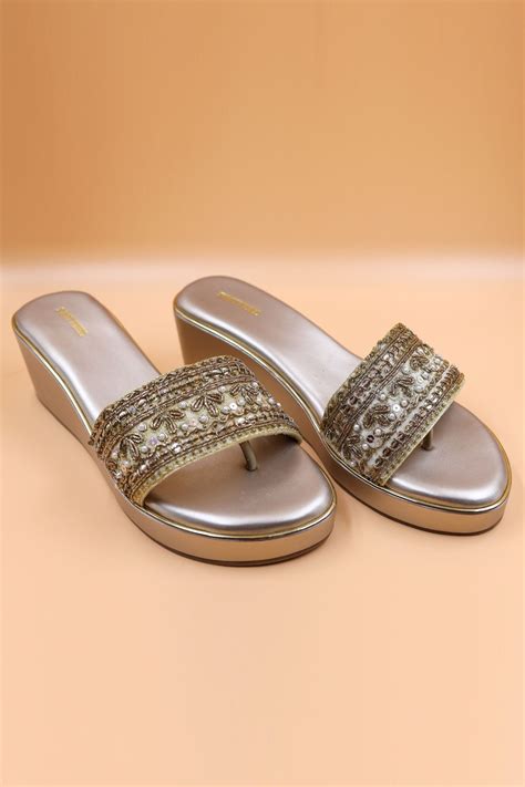 Buy ViYa Peach Embellished Kurta Set For Kids Available online at ...