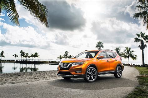 Nissan reveals the 2017 Rogue model