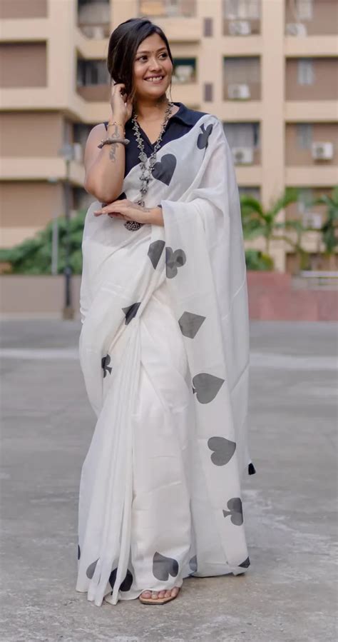 INDIAN LINEN SAREE Panoply White Colour Linen Saree (With Unstitched ...