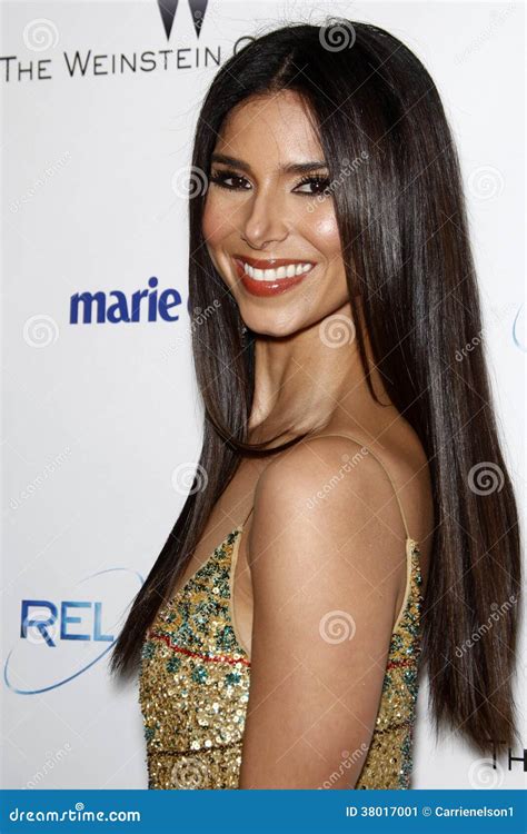 Roselyn Sanchez editorial photo. Image of party, hills - 38017001