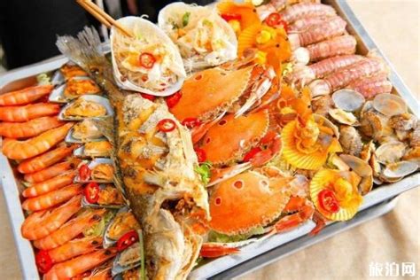 大厨烹饪新西兰野生岩龙虾，切块焗黄油做海鲜意面_凤凰网视频_凤凰网