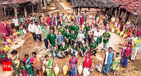 Volunteers: Hyd ‘robin Hoods’ Spread I-day Cheer Among Tribals ...