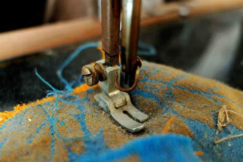 Image result for Singer Sewing Machine Thread Jamming
