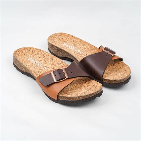 MIDORii: Buy Sandals designed with Japanese footbed technology