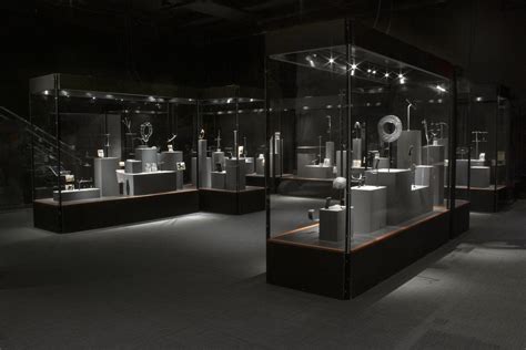 Blind Spot (Artifacts) at The Bishop Museum for The Hawai'i Triennial ...