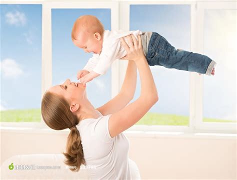 婴儿的情绪有哪些 父母怎样促进婴儿社会性和情绪情感发展 _八宝网
